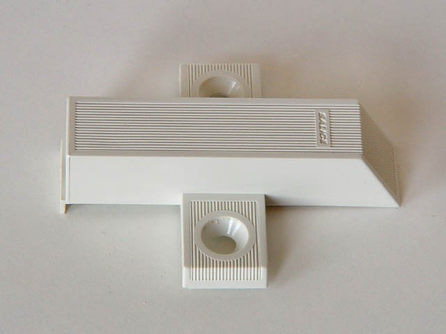 ADAPTER D060SNBN ÜTK.ELNY-HÖZ - MŰANYAG-BEIGE